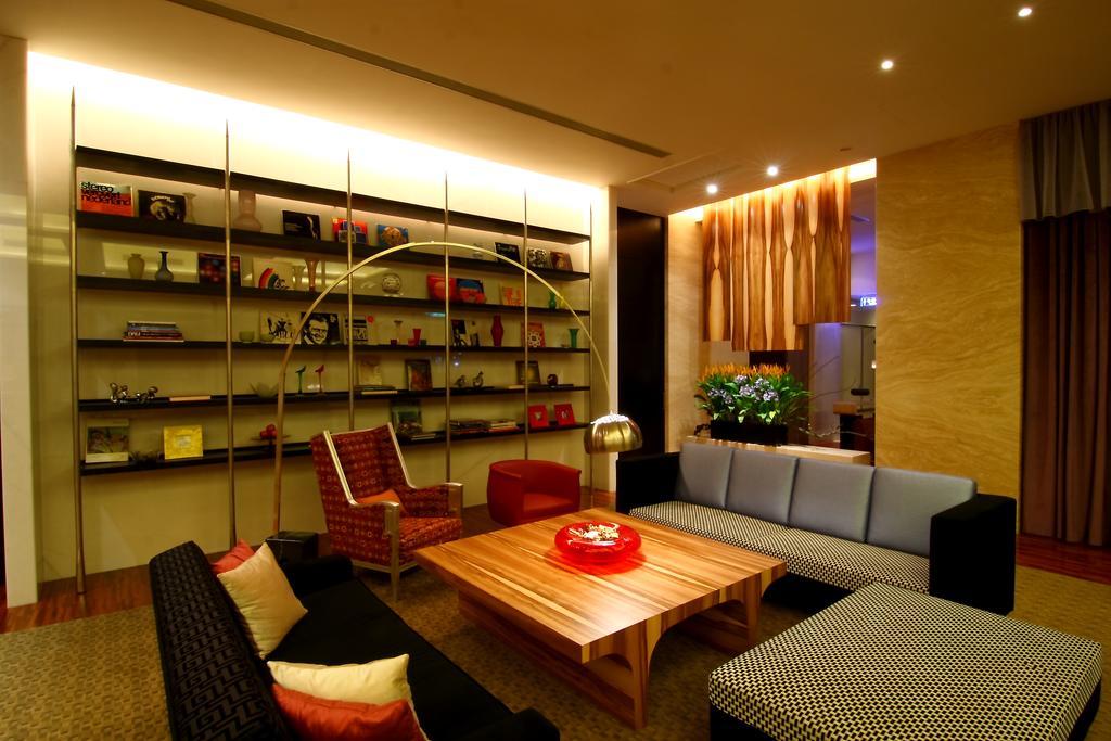 Hung'S Mansion Hotel Taichung Exterior photo