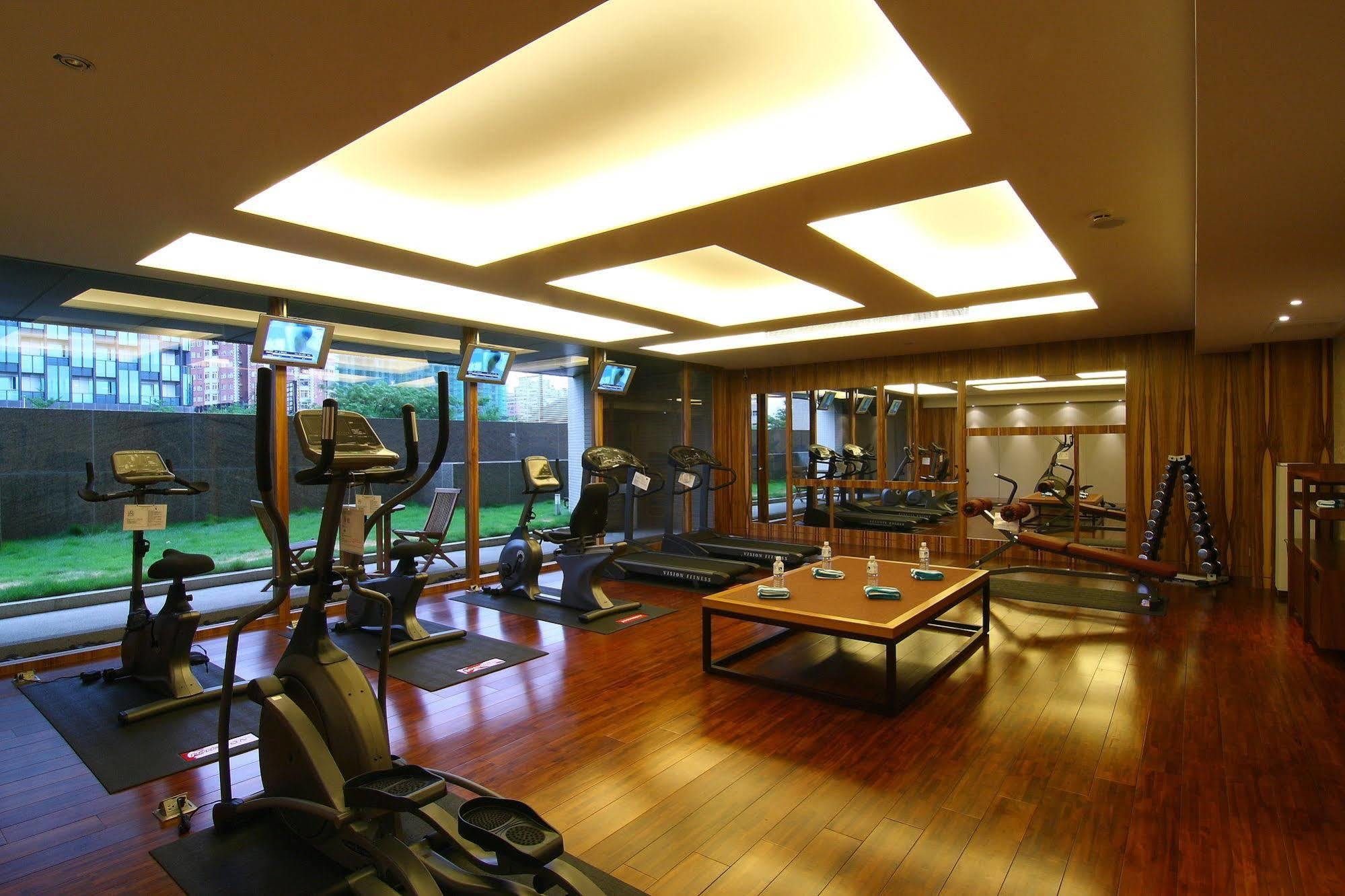 Hung'S Mansion Hotel Taichung Exterior photo
